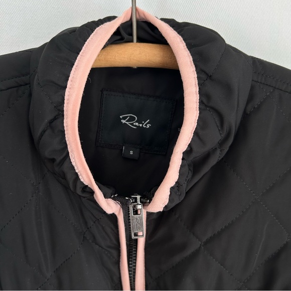 Rails ~Wesley Faux Fur Camo Jacket in size Small - Picture 4 of 13